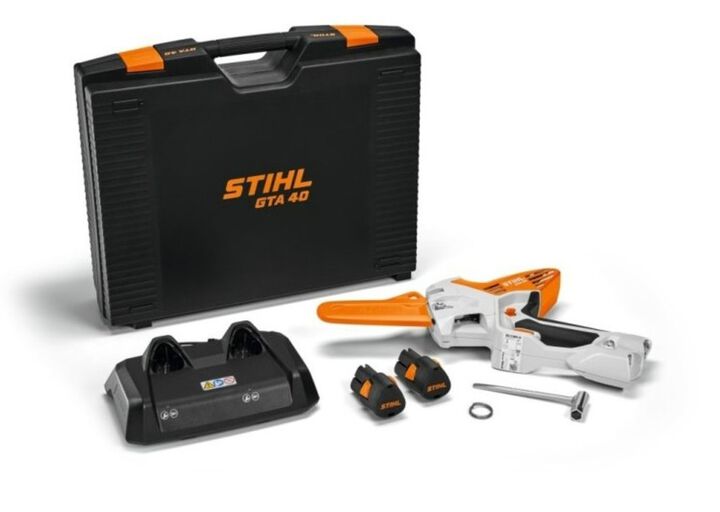 Stihl GTA 40 6 Inch Bar 10.8V Battery-Power Garden Pruner Kit