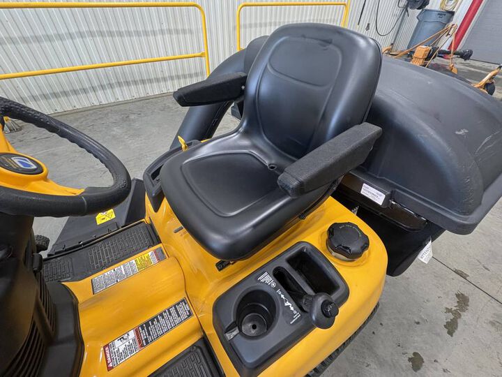 Cub Cadet XT3 GSX 48 Inch 25HP Riding Mower Used 2018, large image number 8