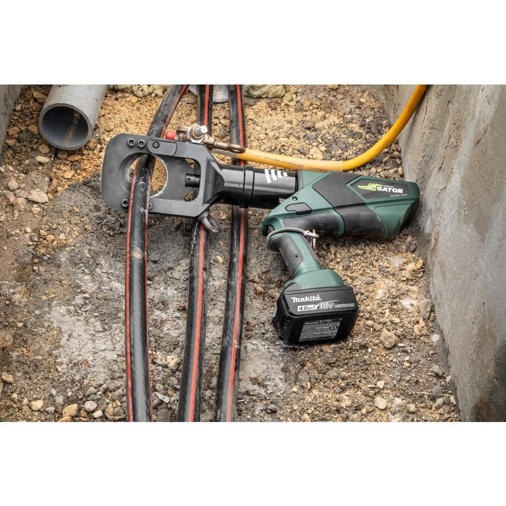 Greenlee 65mm Gator Remote Cable Cutter 120V Charger/Batteries, large image number 2