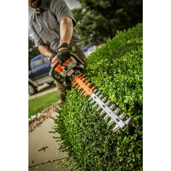 Stihl HS 82 R 24 Inch 22.7cc Gas Powered Hedge Trimmer, large image number 3