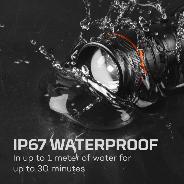 Nebo NEWTON 750 Lumens Waterproof Rechargeable Flashlight, large image number 4