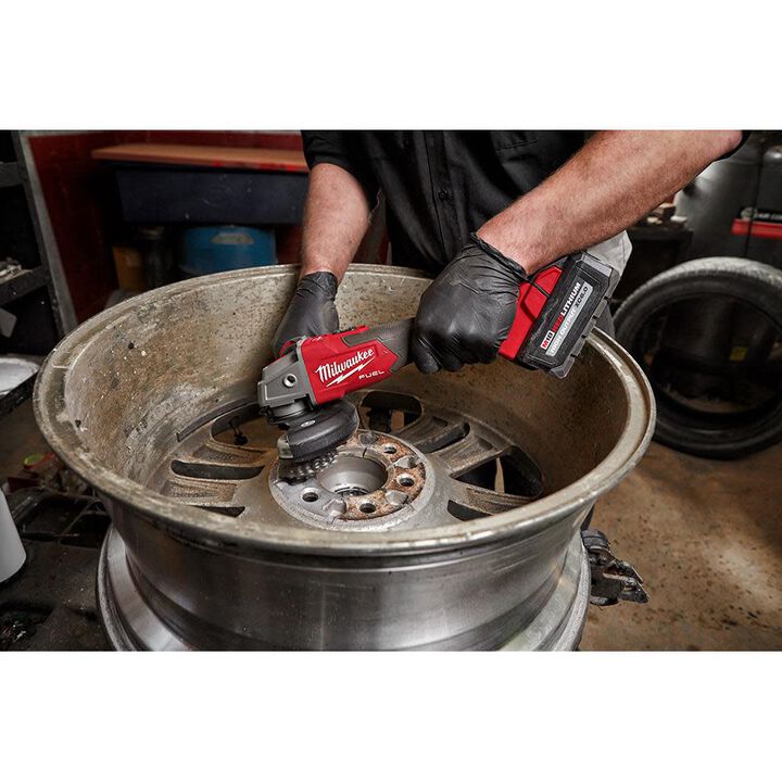 Milwaukee M18 FUEL 4 1/2inch / 5inch Braking Grinder Slide Switch Lock On Variable Speed Reconditioned (Bare Tool), large image number 12
