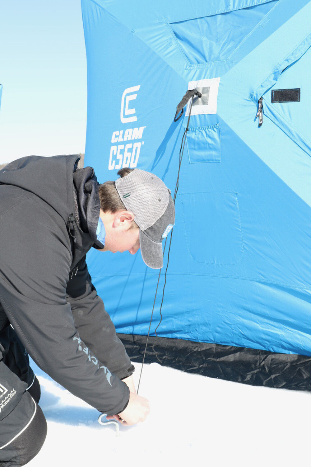 Clam Outdoors C-560 Thermal Hub Shelter, large image number 5