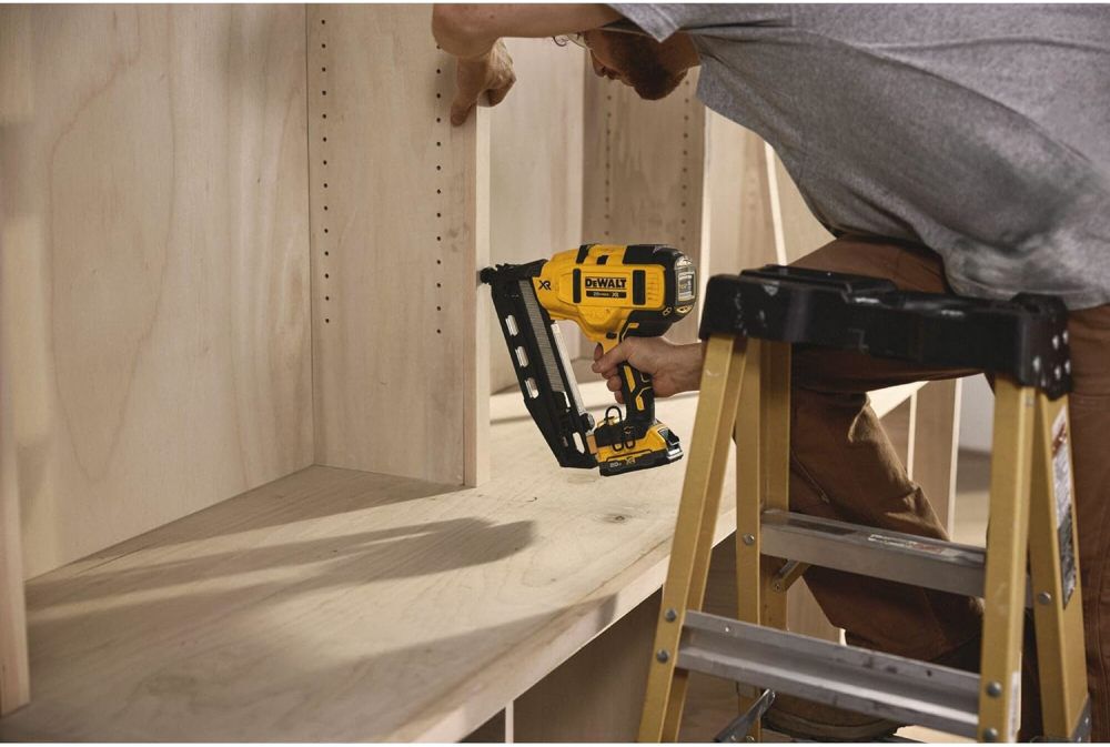 DEWALT 16-Gauge 2 Inch Finish Nails & Cordless Finish Nailer Bundle, large image number 15