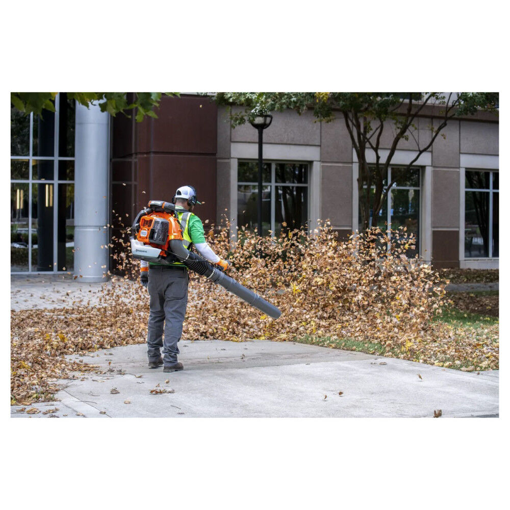 Husqvarna 580BTS Leaf Blower 75.1cc 4.59HP 1200 CFM Gas Powered, large image number 3