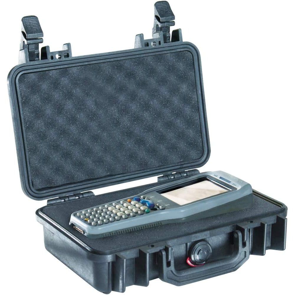 Pelican 1170 Polypropylene 0.12 Cu-Ft. Protector Case with Foam, Black, large image number 3