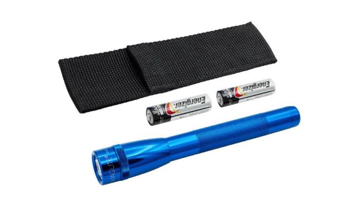 Maglite Mini Pro LED 2-Cell AA Flashlight with Holster, swatch