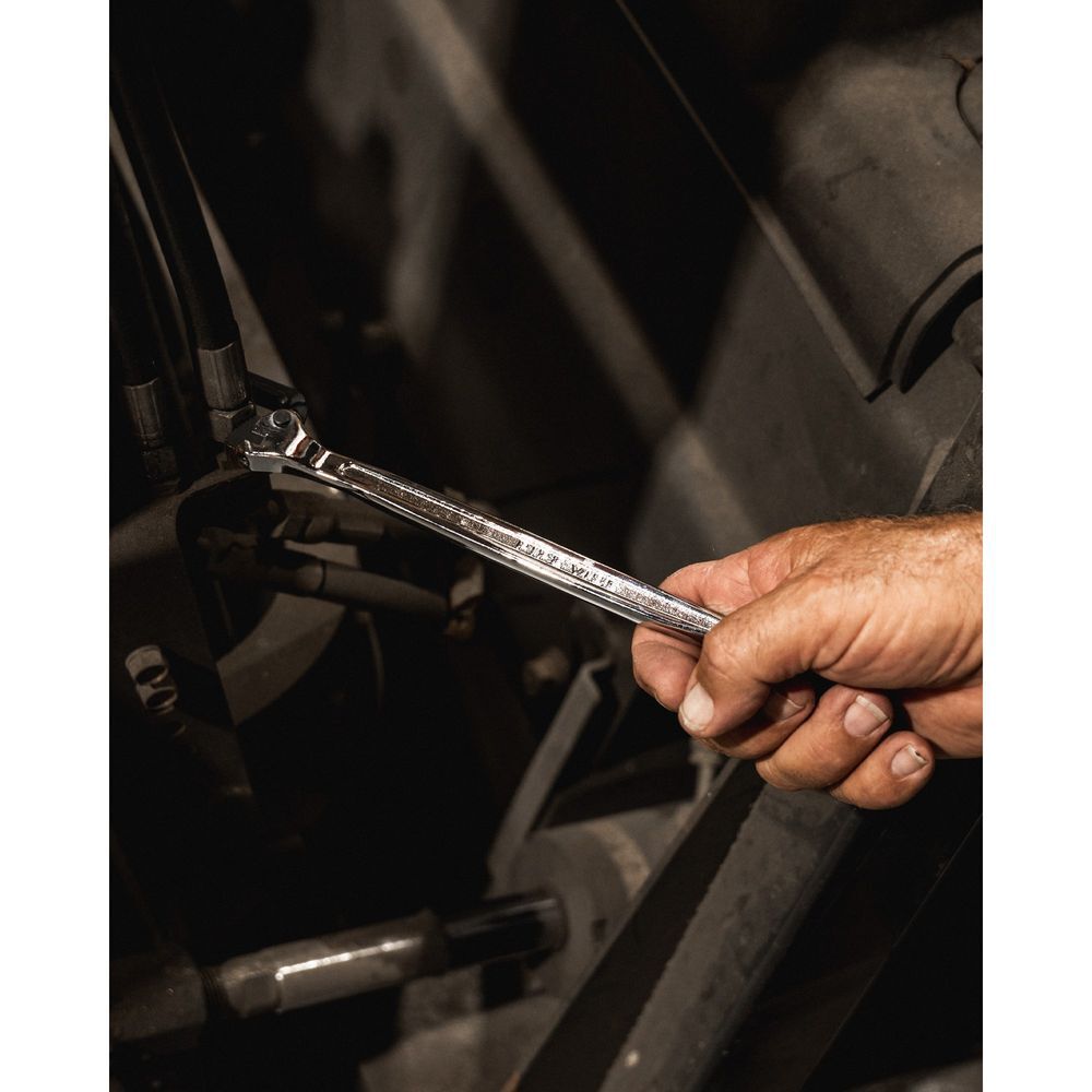 Pipe Vise Micro 10 10 Inch Self-Adjusting Wrench with Extended Reach Handle, large image number 5