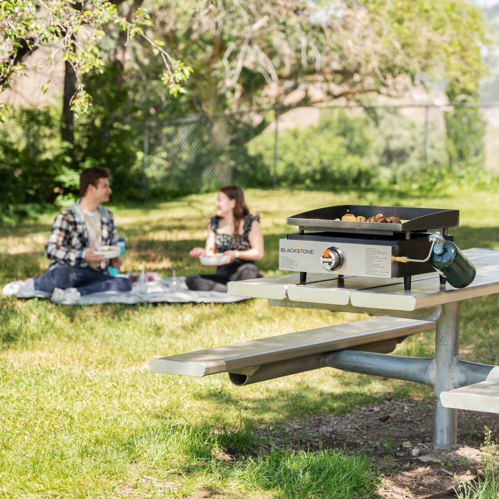 Blackstone Original 17 Inch 1 Burner Liquid Propane Tabletop Griddle, Black, large image number 8