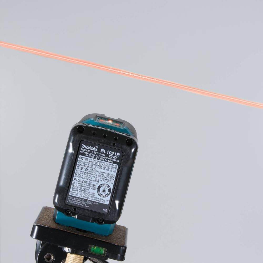 Makita 12V max CXT Self Leveling Cross Line Red Beam Laser Kit, large image number 11
