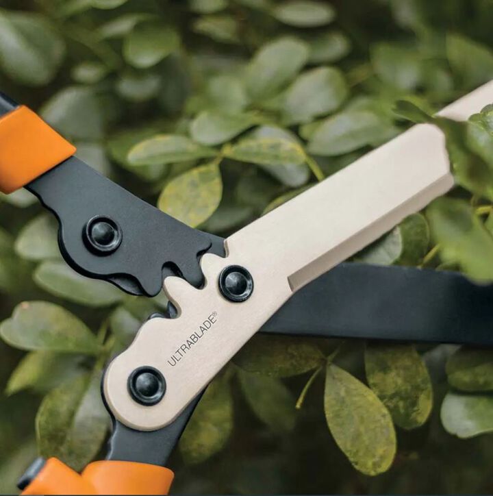 Fiskars 9in Steel Blade Hedge Shear with Steel Handle, large image number 2