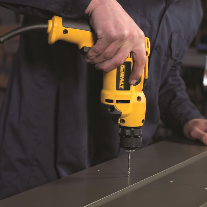 DEWALT 3/8 In. (10mm) VSR Pistol Grip Drill with Keyless Chuck, large image number 2