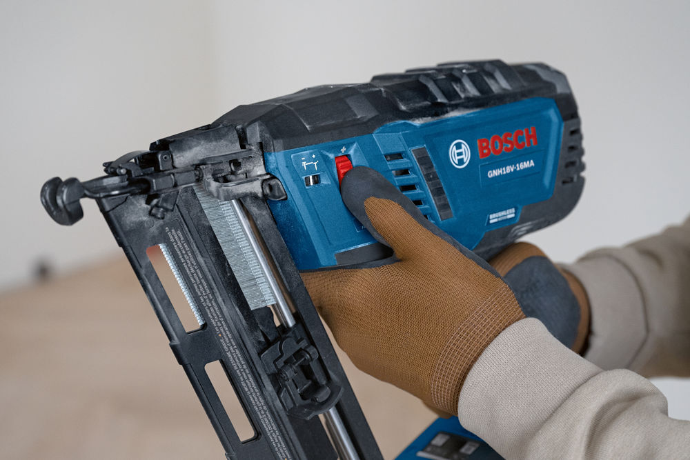 Bosch 18V Brushless 16 Gauge Angled Finish Nailer (Bare Tool), large image number 3