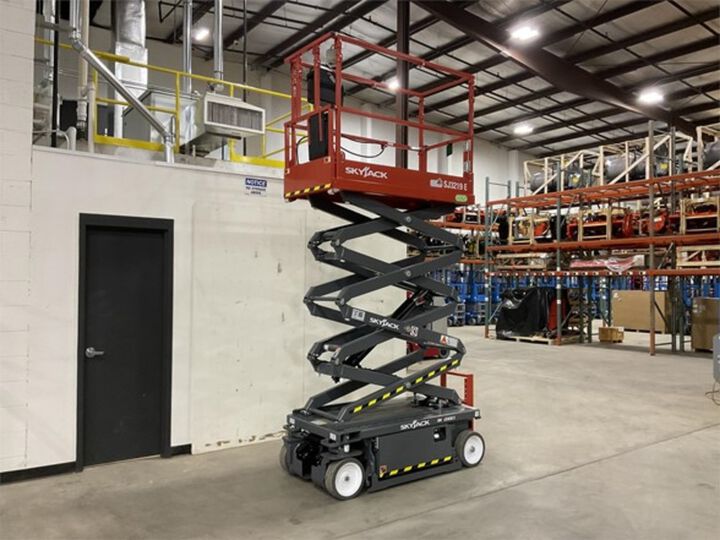 Skyjack 19' 500 lbs DC Electric Scissor Lift with E-Drive, large image number 6