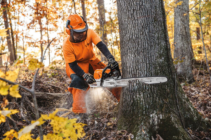 Stihl 18 Inch Bar Gas Powered Rear Handle Chainsaw, large image number 18