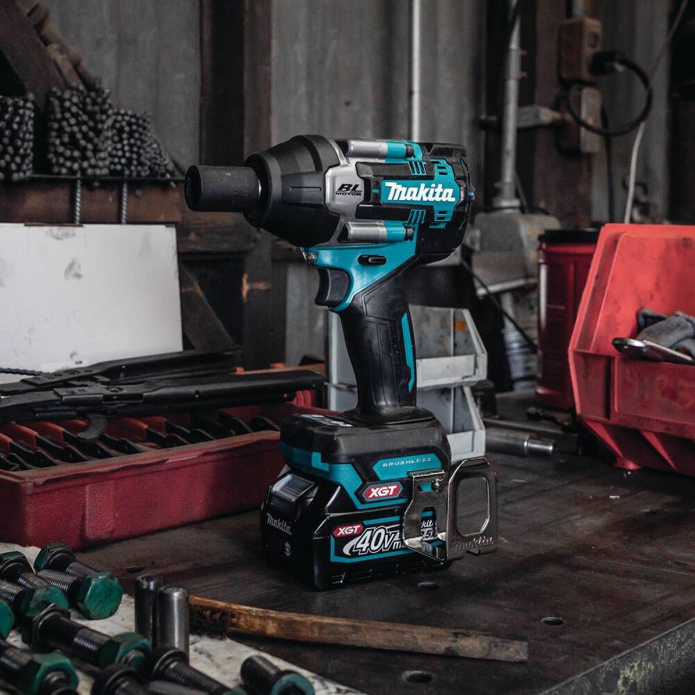 Makita 40V max XGT 1/2in Square Impact Wrench Kit, large image number 9