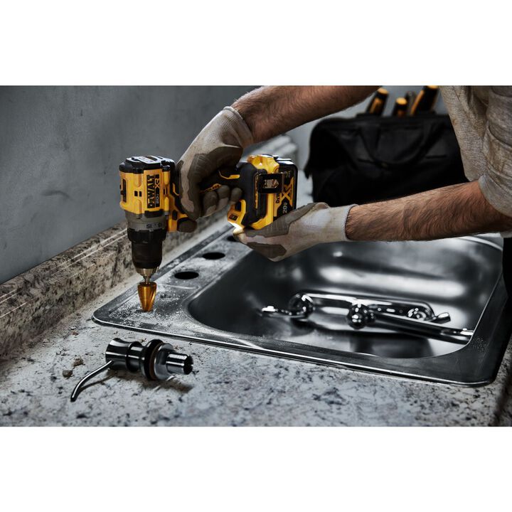 DEWALT 20V MAX Cordless Drill/Driver Kit and 4.5 Inch/5 Inch Grinder Bundle, large image number 8