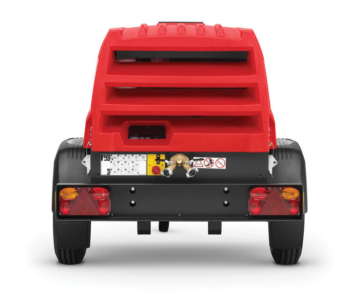 Chicago Pneumatic CPS110 110 CFM Portable Tow Behind Air Compressor with Kubota Engine, large image number 2