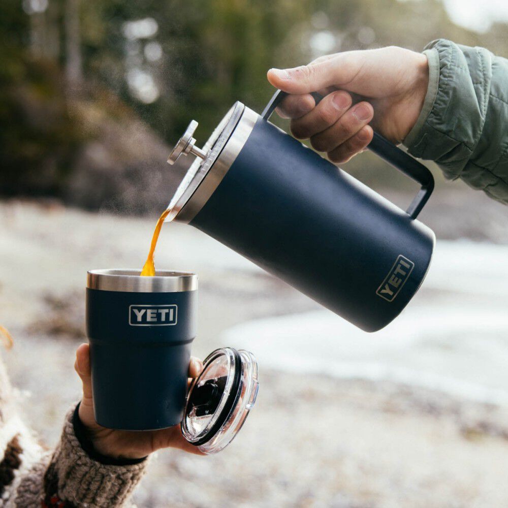 YETI 34 Oz Rambler French Press with Twist-to-Lock Lid Navy, large image number 10