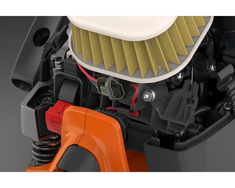Husqvarna 592 XP 36 Inch and H83 Chain 7.6HP Gas-Powered Chainsaw, large image number 16