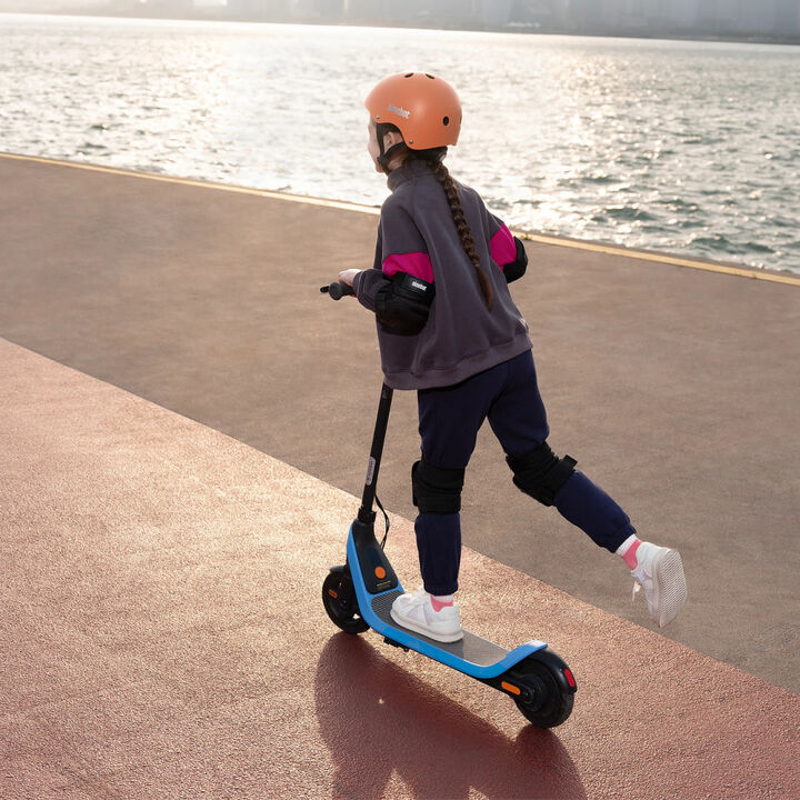 Segway C2 Lite Kids Electric Scooter 9.9 MPH Blue, large image number 6