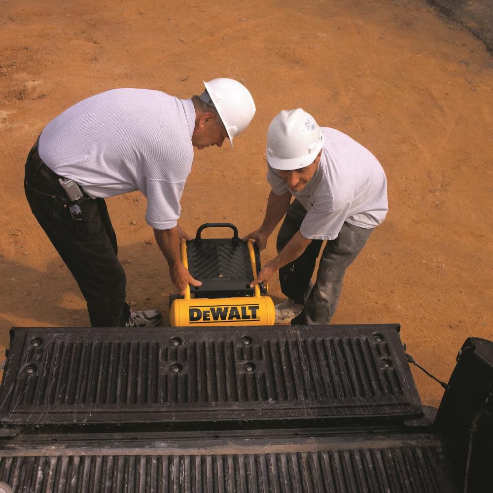 DEWALT Heavy-Duty 1.1 HP 4 Gallon Electric Air Compressor (D55154), large image number 4