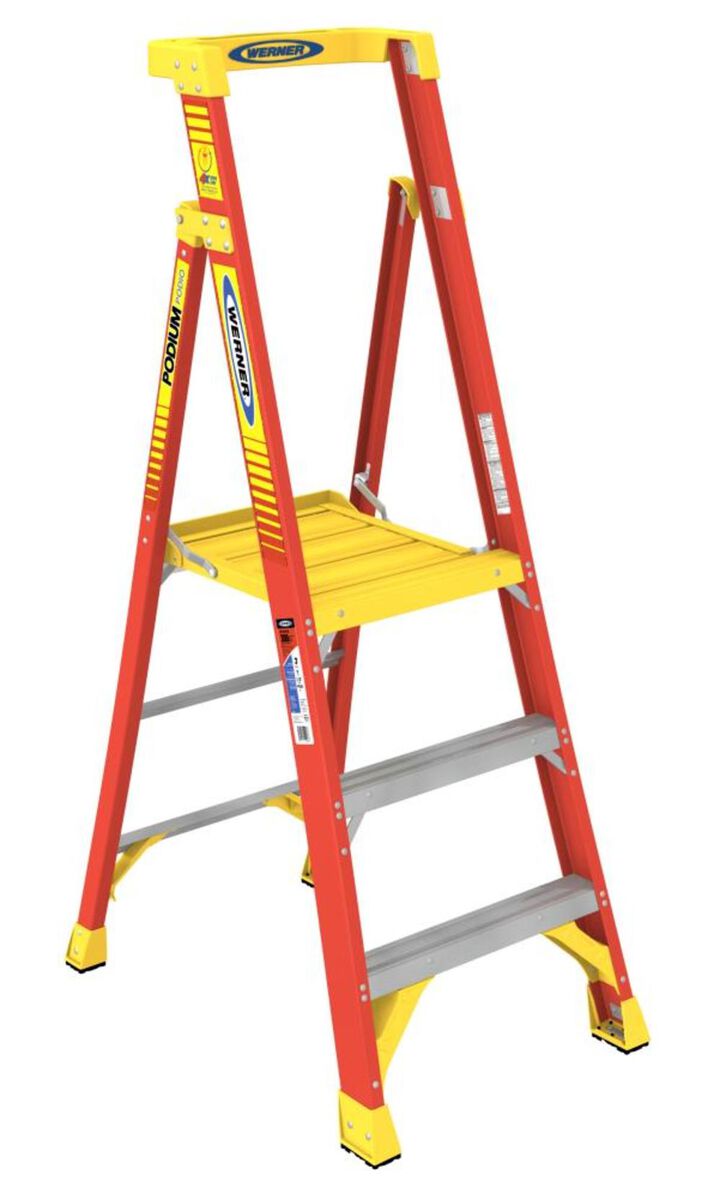Werner Type IA 300 lb Fiberglass 3 ft Podium Ladder