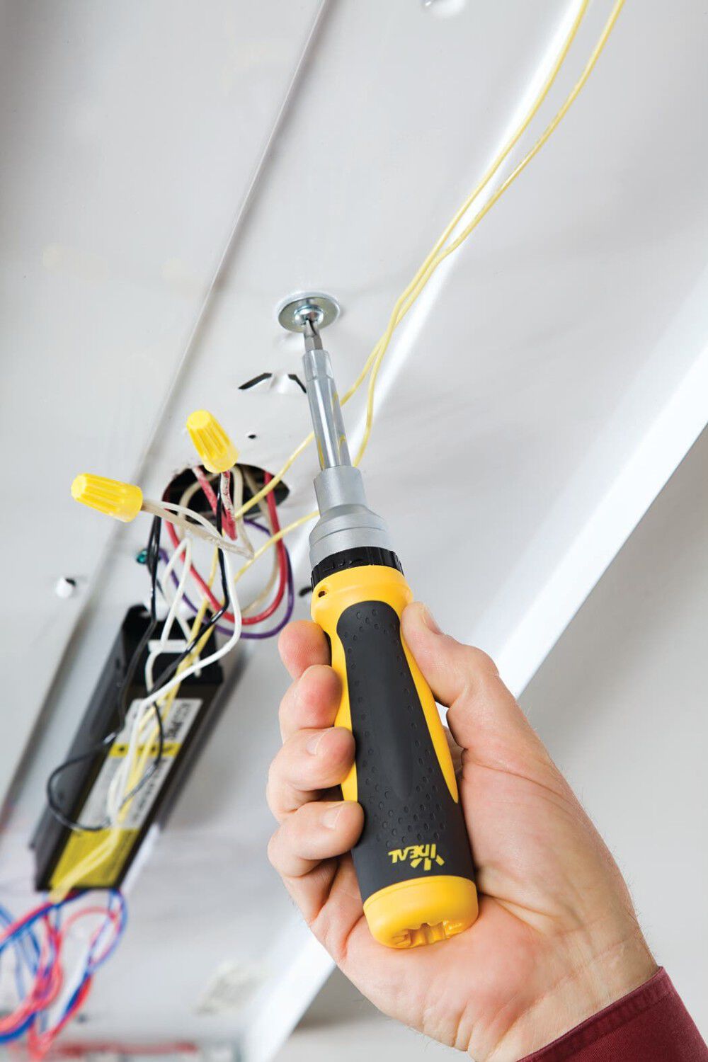 Ideal Industries 21 in 1 Twist A Nut Heavy Duty Ratcheting Screwdriver, large image number 2