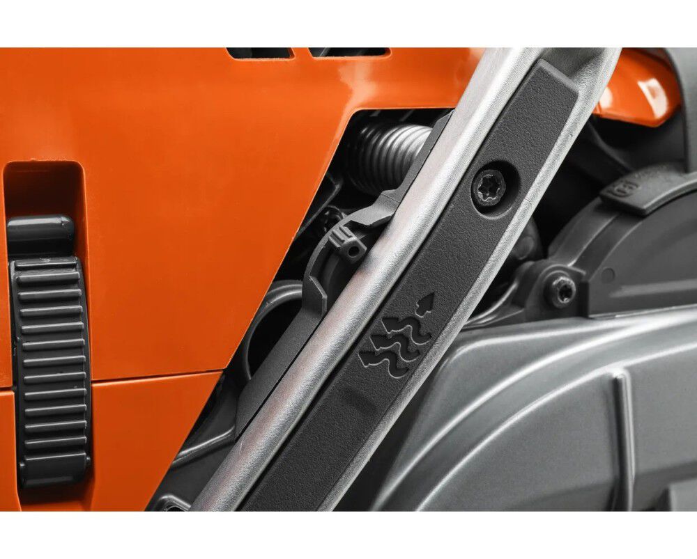 Husqvarna 592 XP G 28 Inch and C83 Chain 7.6HP Gas-Powered Chainsaw, large image number 15