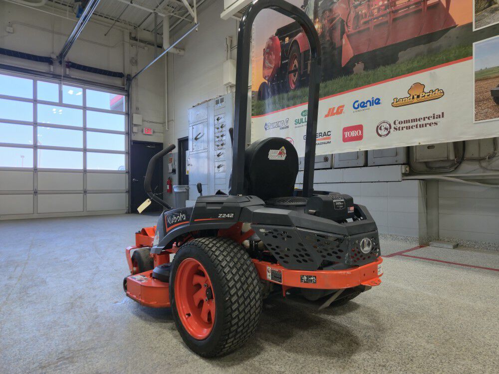 Kubota Z242KH 48 Inch 22HP Zero-Turn Riding Mower Used 2023, large image number 8