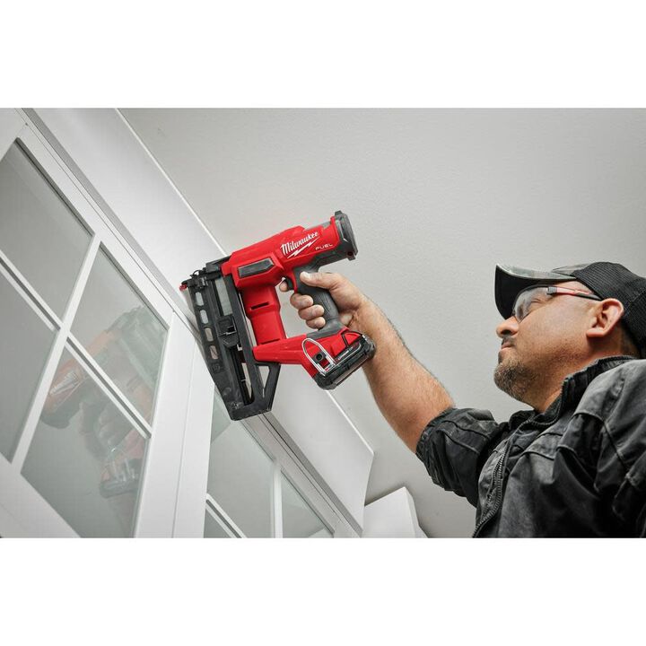 Milwaukee M18 FUEL 16 Gauge Straight Finish Nailer (Bare Tool), large image number 10