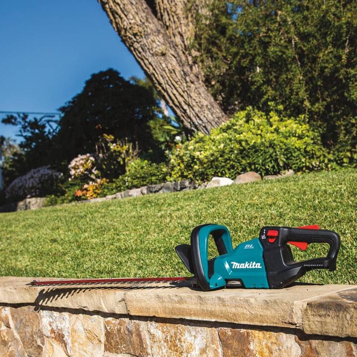 Makita 18V LXT Lithium-Ion Brushless Cordless 24in Hedge Trimmer (Bare Tool), large image number 7