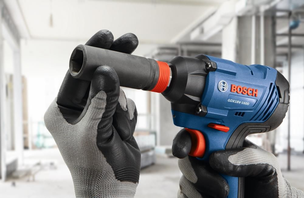 Bosch 18V Freak 1/4in & 1/2in Two In One Bit/Socket Impact Driver Kit Reconditioned, large image number 8