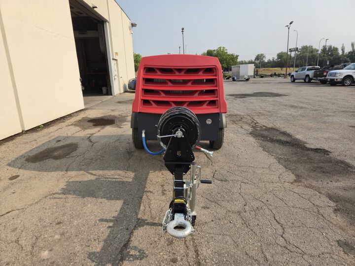 Chicago Pneumatic CPS185-100 100 PSI 185 CFM Towable Compressor with Hose Reel, large image number 1