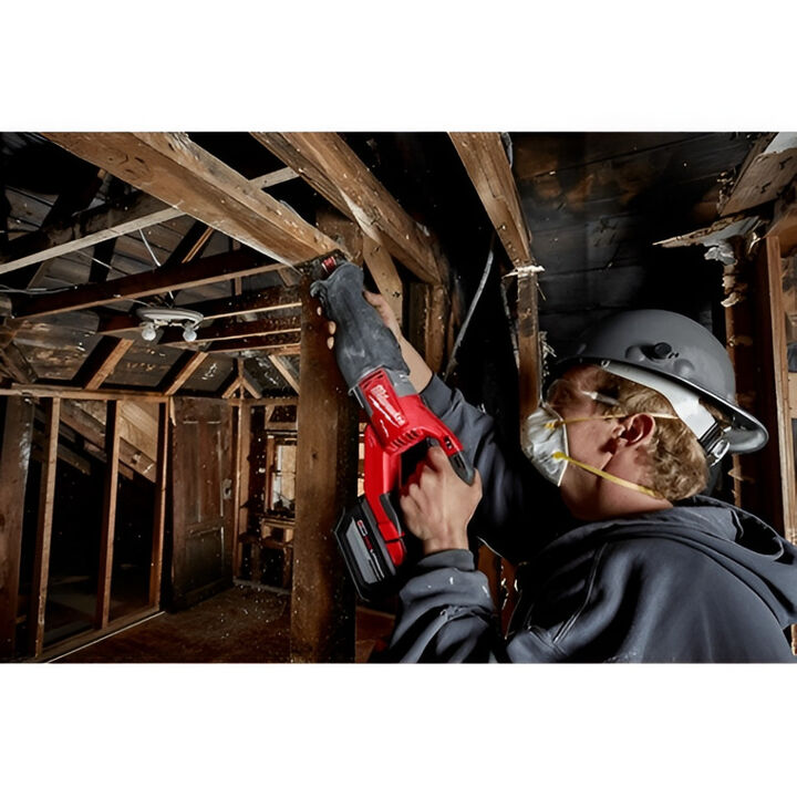 Milwaukee SUPER SAWZALL Reciprocating Saw and M18 Forge XC 18V 8Ah Battery Pack with Fuel Indicator Bundle, large image number 15