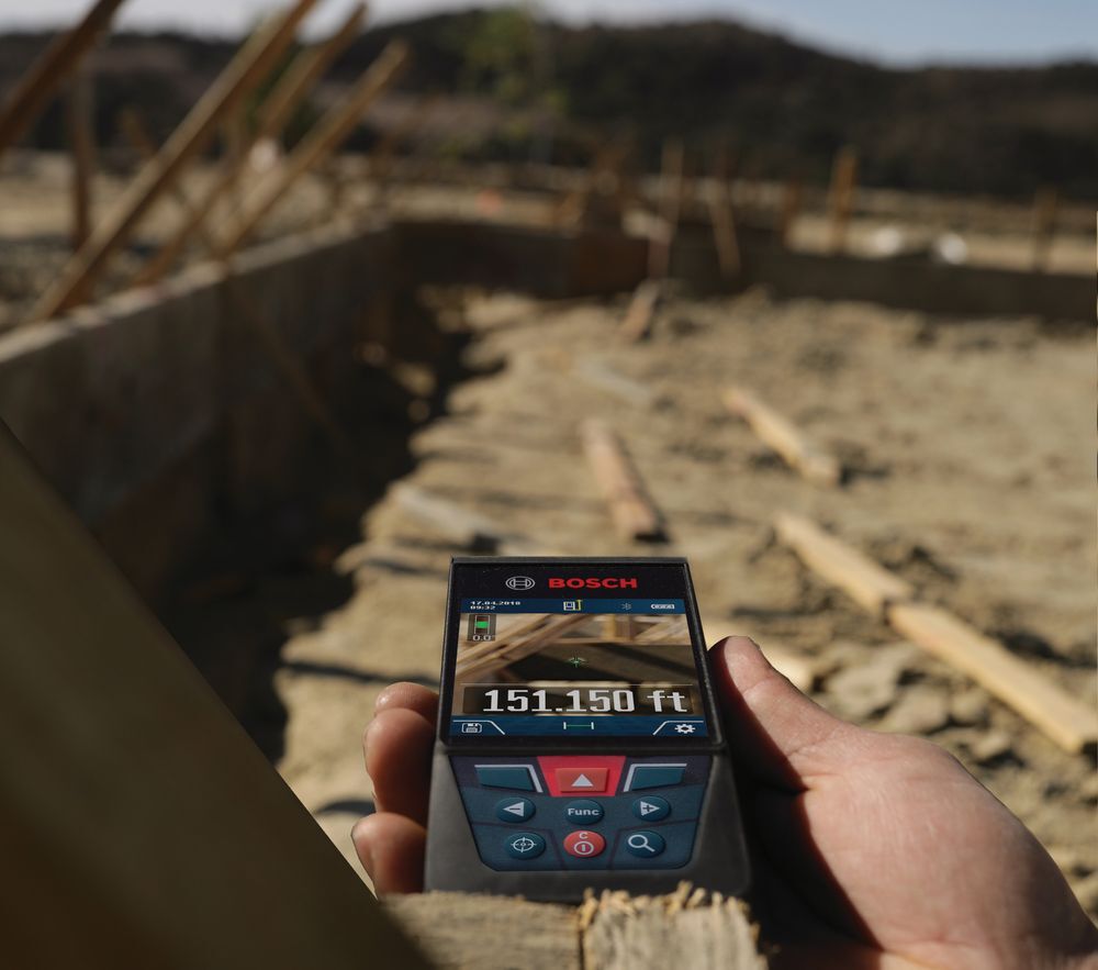 Bosch BLAZE Outdoor Connected Li-Ion 400 Ft Laser Distance Measurer with Camera Reconditioned, large image number 3