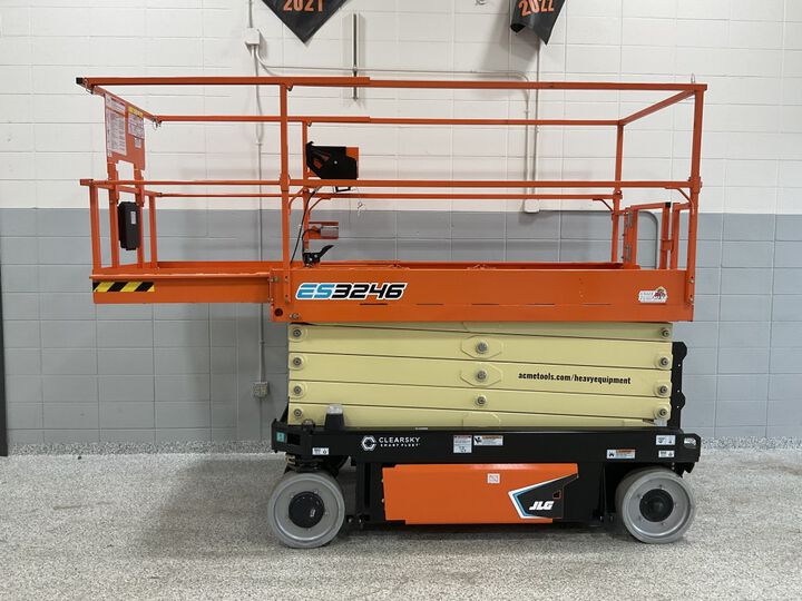 JLG ES3246 32 Foot Electric Slab Scissor Lift, large image number 8