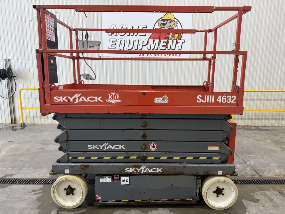 Skyjack SJIII4632 32 Ft Electric Slab Scissor Lift Used 2016, large image number 4