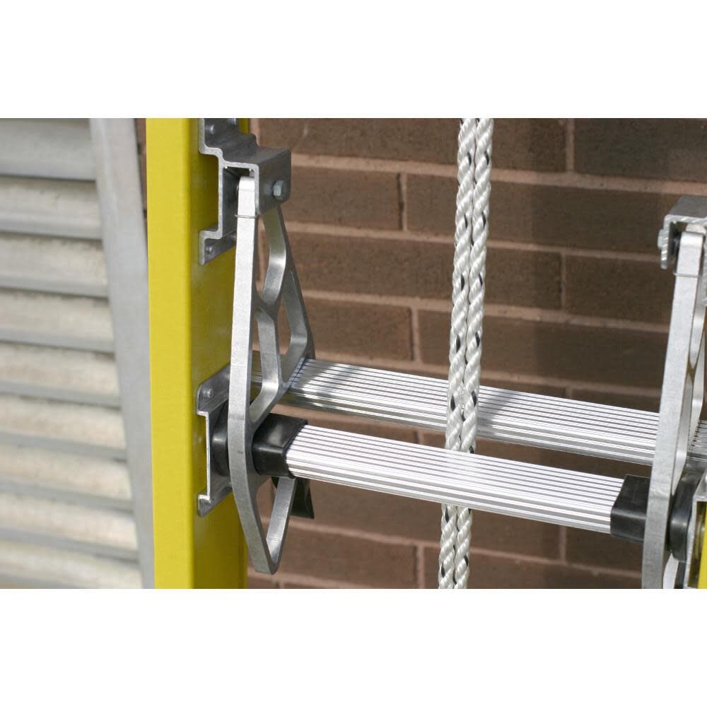 Werner 20-ft Fiberglass 375-lb Type IAA Extension Ladder, large image number 4