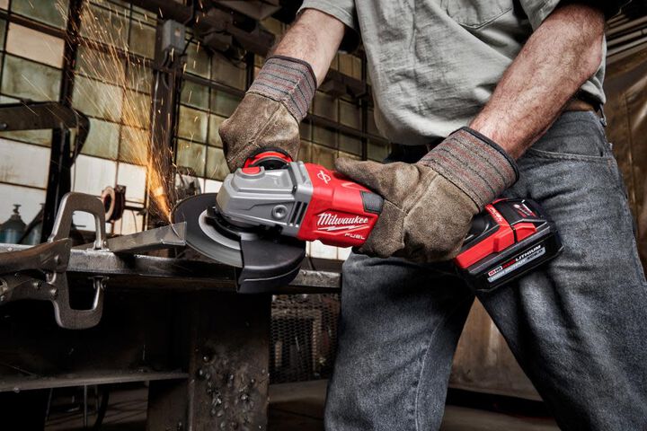 Milwaukee M18 FUEL 4 1/2inch-6inch Lock On Braking Grinder (Bare Tool) Reconditioned, large image number 7
