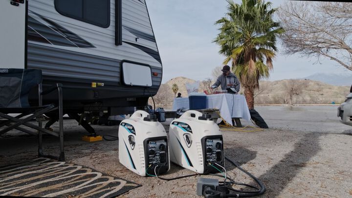 Pulsar Products 2,300 Watt Gas Powered 50-State Portable Inverter Generator, large image number 7