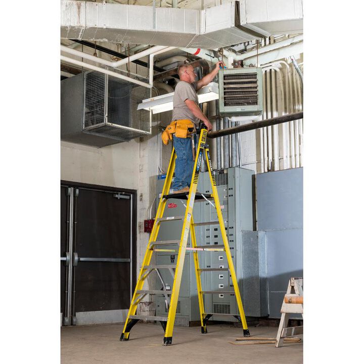 Werner Podium 6-ft Fiberglass 375-lb Type IAA Step Ladder, large image number 3