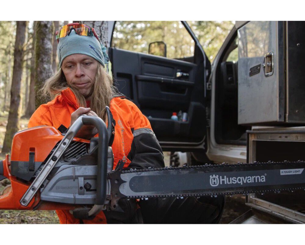 Husqvarna 592 XP 36 Inch and H83 Chain 7.6HP Gas-Powered Chainsaw, large image number 11