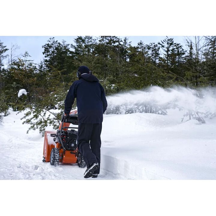 Husqvarna ST 124 Light Duty Residential Snow Blower, large image number 10