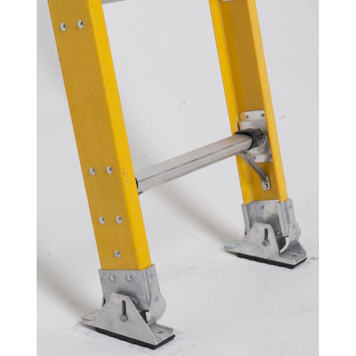Werner Type IAA Fiberglass Extension Ladder, large image number 2