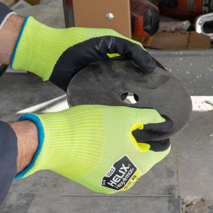 Hexarmor Helix 18G HPPE/Metal Fiber Blend Cut-Resistant Gloves Medium, large image number 4