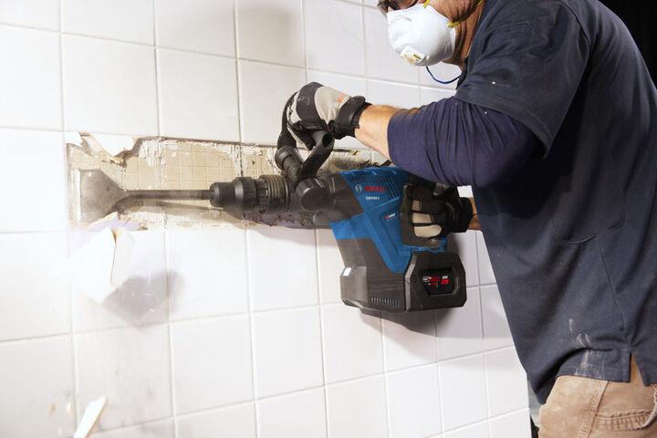 Bosch 18V SDS-max Demolition Hammer Kit, large image number 3