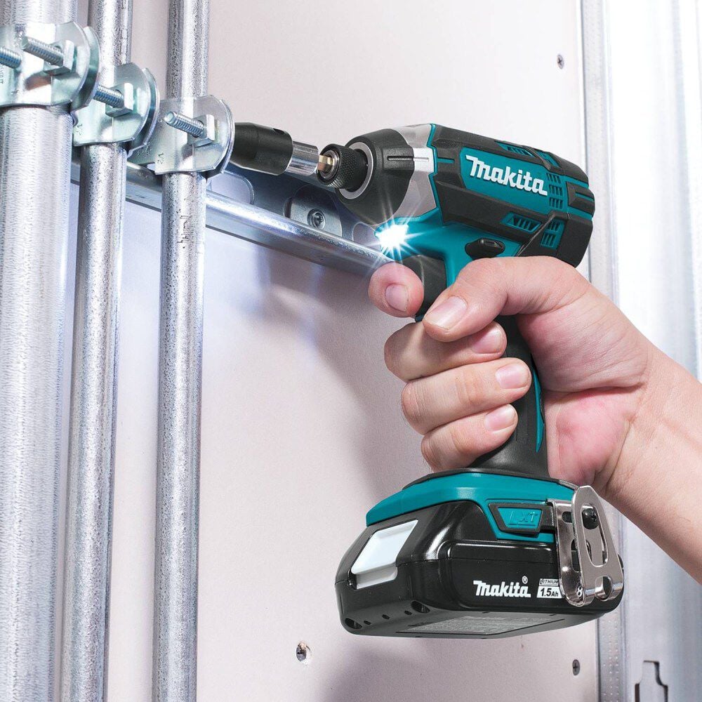 Makita 18V LXT Lithium-Ion Compact Cordless Impact Driver Kit (1.5Ah), large image number 2