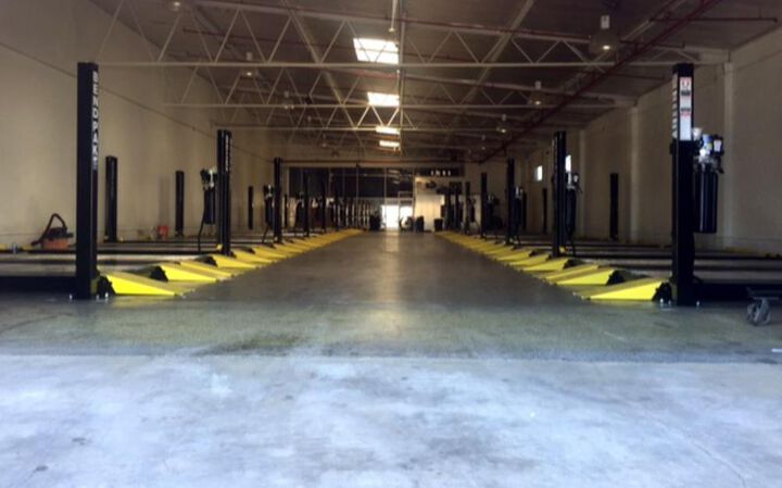 Bendpak HD-9XL Four Post Vehicle Lift 9000 lbs Capacity, large image number 3