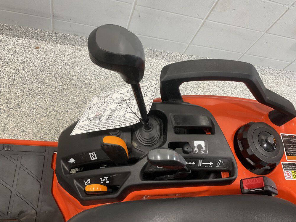 Kubota BX2380V-1 Sub-Compact Diesel Utility Tractor, large image number 12